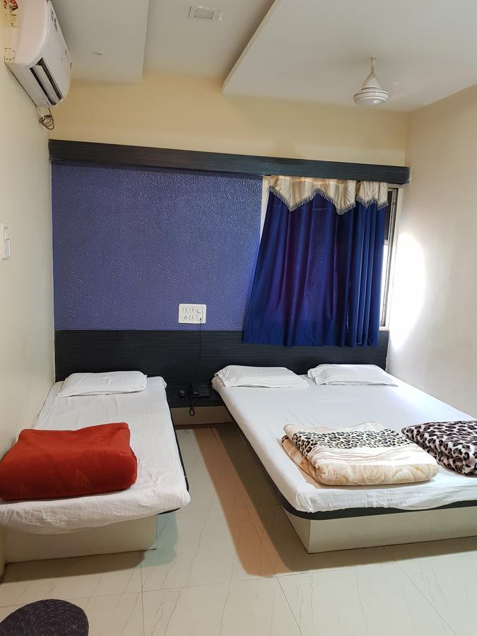 Hotel Shri Radhe Krishna Godarpura Exterior foto