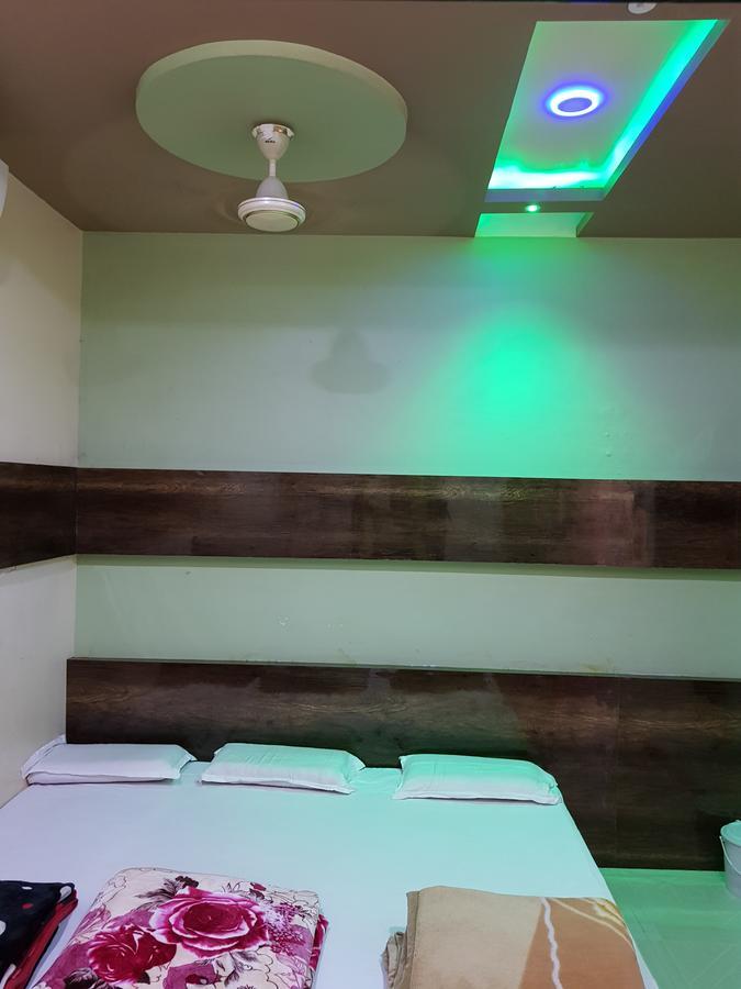 Hotel Shri Radhe Krishna Godarpura Exterior foto